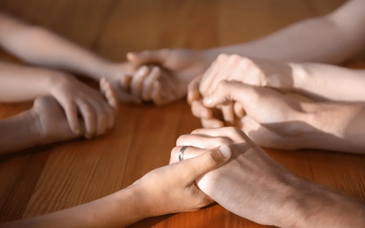family therapy kincardine, ontario, marriage and family therapy, EFT family therapy, trauma therapy for families, healthy family dynamics, teaching healthy coping skills to family