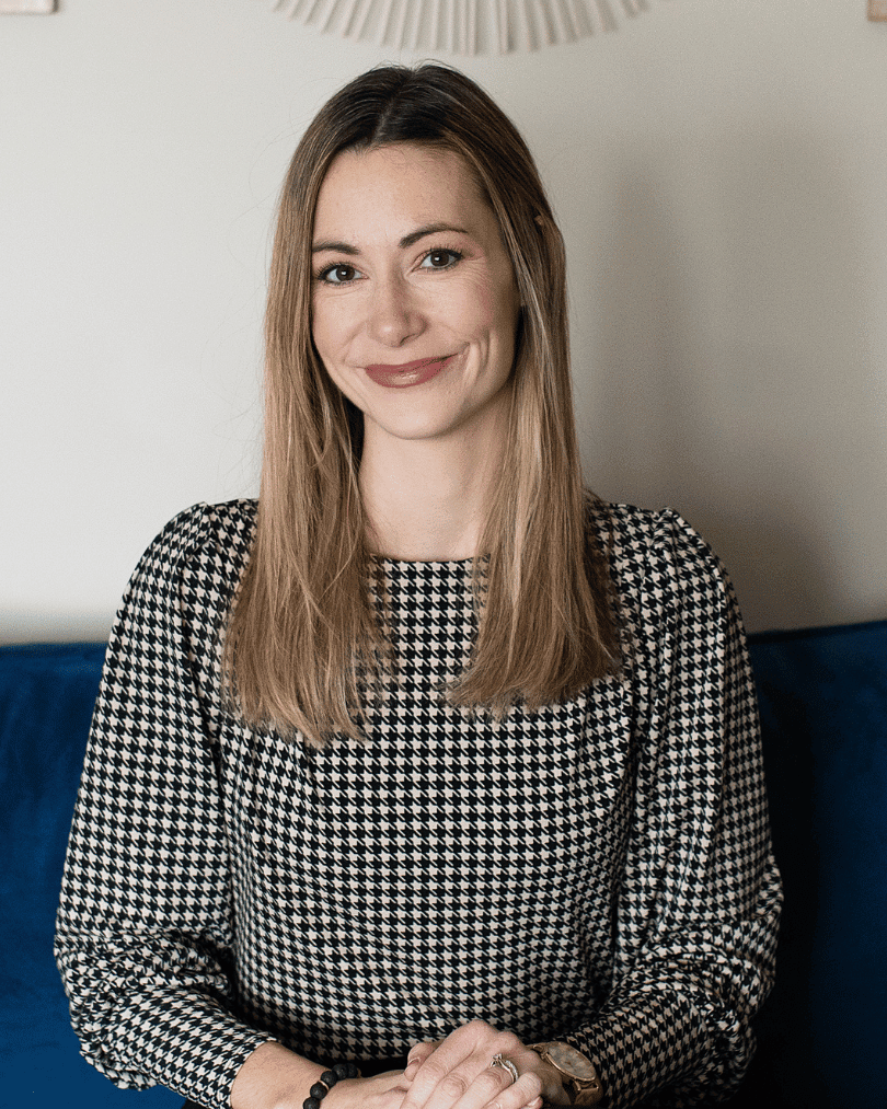 victoria hamilton, registered nurse psychotherapist ontario canada